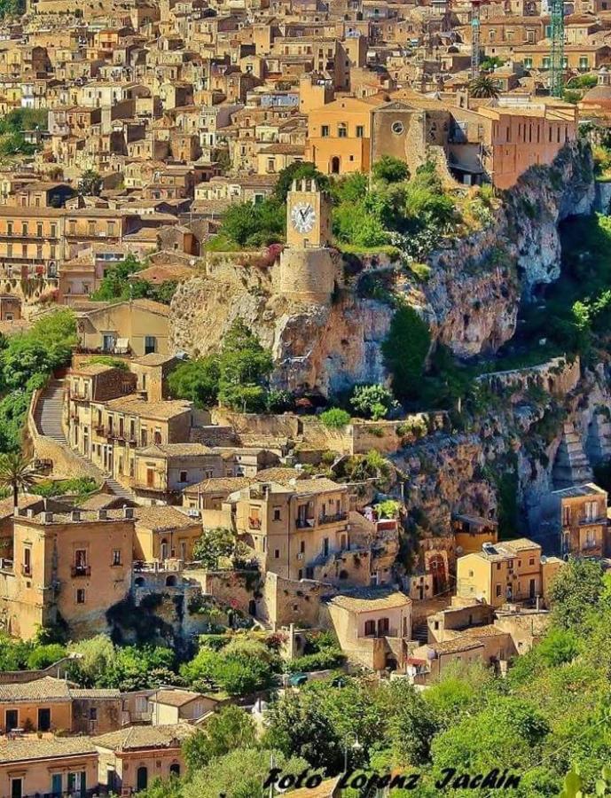 Le Rose Di Modica Villa Bagian luar foto