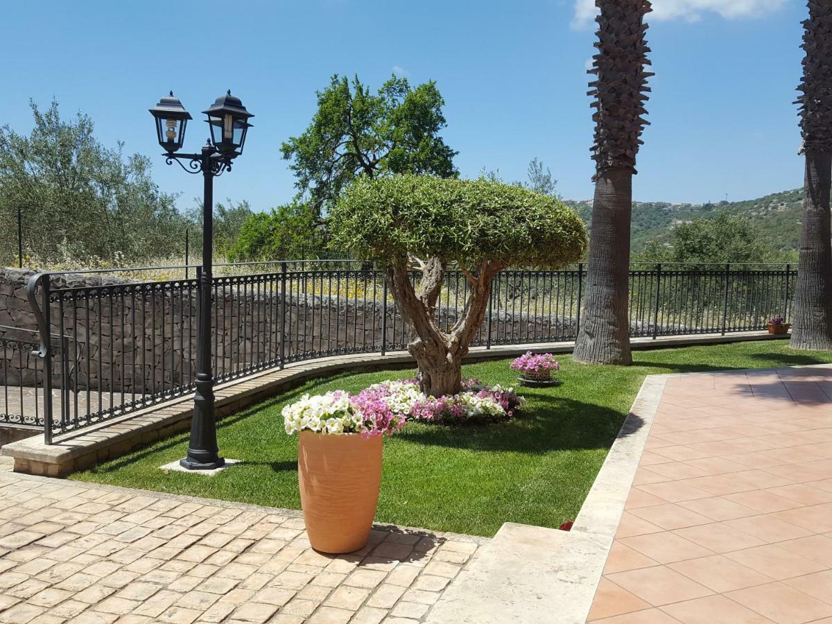 Le Rose Di Modica Villa Bagian luar foto